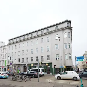 Beautiful Restored - Close To Metro - Ii Viena