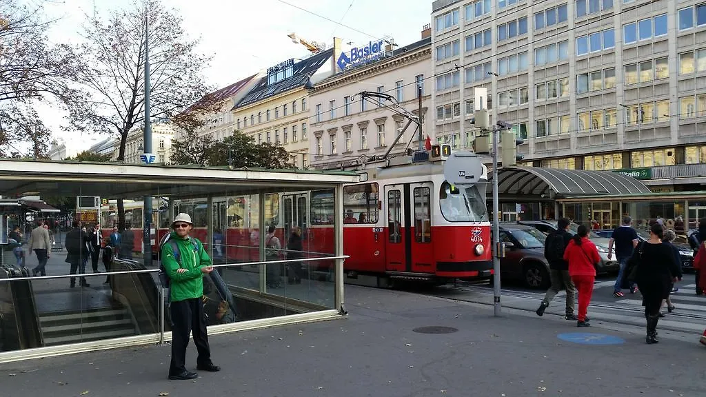 Goldfisch Apartment Central Park Viena Austria