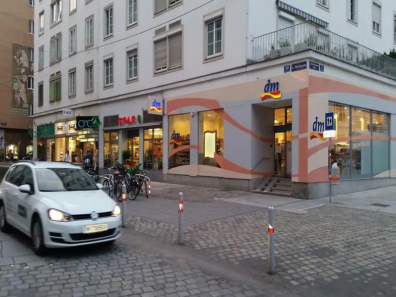 Goldfisch Apartment Central Park Viena